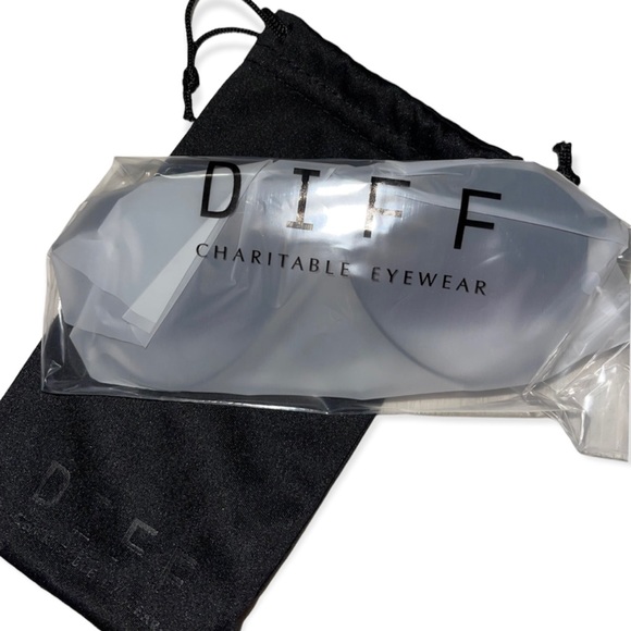 DIFF Jane Sunglasses Aviators Matte Black Frame Grey Gradient Lenses - Picture 7 of 10